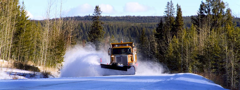 无人,横图,室外,白天,正面,旅游,度假,美景,森林,山,山脉,树林,水,雪,植物,大雪,汽车,加拿大,一辆,阴影,飞溅,溅,光线,液体,影子,积雪,景观,山峰,水滴,雪景,云,云朵,冬季,冬天,山峦,云彩,娱乐,车,水珠,树,树木,蓝色,绿色,白云,蓝天,天空,阳光,自然,交通工具,群山,天,享受,休闲,景色,放松,寒冷,生长,成长,北美,北美洲,喷洒,自然风光,载具,铲雪车,美洲,北亚美利加洲,亚美利加洲,严寒,彩图