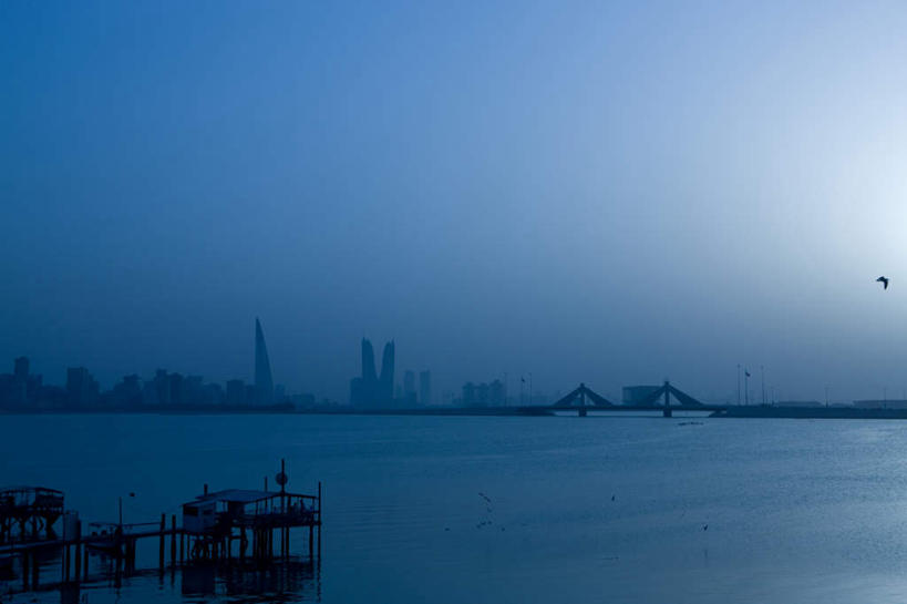 无人,高楼大厦,码头,横图,俯视,室外,白天,度假,海浪,海洋,美景,日落,城市风光,标志建筑,城市,大厦,地标,港口,建筑,摩天大楼,巴林,亚洲,波纹,繁华,木板,景观,浪花,晚霞,霞光,落日,桥,木桥,娱乐,建设,栈桥,水纹,海水,黄昏,波浪,享受,休闲,景色,彩霞,放松,人行桥,木板桥,西亚,海景,繁荣,夕照,发达,巴林国,大海,风浪,海,海水的波动,近岸浪,涌浪,夕阳,彩图,高角度拍摄,摆渡口,埠头,大楼,渡口,渡头,港湾,高层建筑,高楼,海港,货运码头,口岸,摩天楼,商港,斜阳