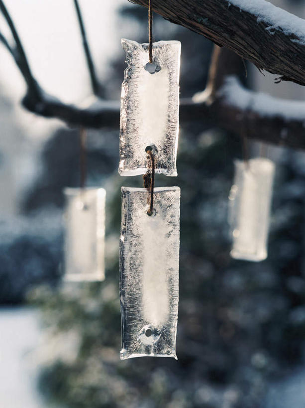 无人,竖图,室外,白天,正面,旅游,度假,美景,森林,树林,雪,植物,大雪,叶子,四片,阴影,朦胧,模糊,光线,影子,积雪,景观,雪景,云,云朵,冬季,冬天,绿叶,云彩,娱乐,树,树木,蓝色,绿色,白云,蓝天,天空,阳光,自然,天,享受,休闲,嫩叶,景色,放松,寒冷,吊,生长,成长,自然风光,冰片,严寒,叶,叶片,彩图