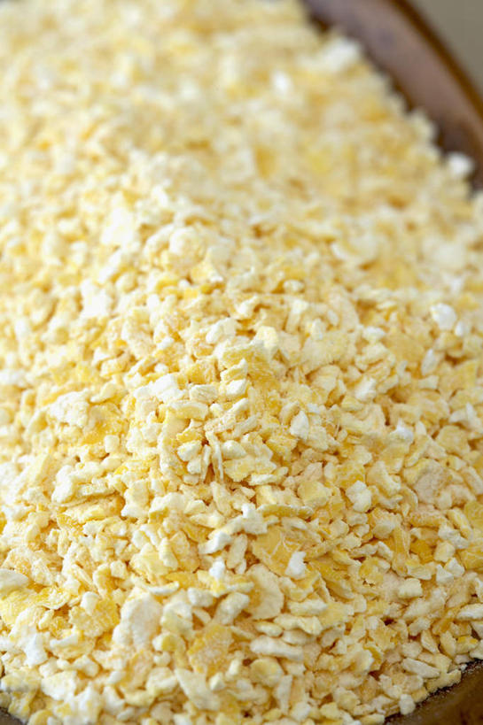 无人,竖图,俯视,室内,特写,白天,早餐,农作物,餐桌,桌子,餐具,一堆,阴影,堆叠,堆积,朦胧,模糊,光线,碟子,盘,影子,谷物,食品,褐色,美食,饮食,一个,盘子,碟,保健,单个,餐台,堆,大麦,麦片,彩图,高角度拍摄