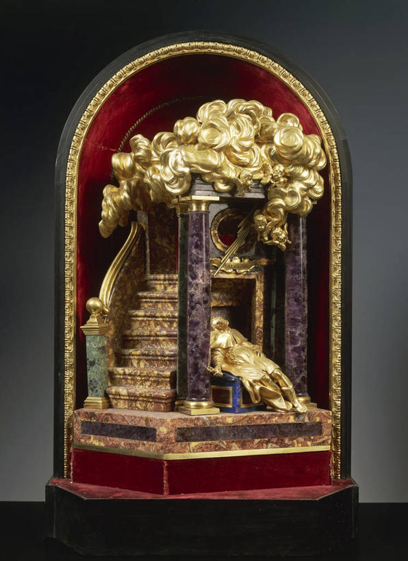 无人,竖图,雕塑,天使,灰色背景,艺术,装饰,标志,雕刻,雕像,符号,云,历史,标识,古代,一个,工艺品,摄影,单个,纪念,美术,主题,陈列,青铜,功能,美学,性别符号,圣人,美术工艺,彩图,影棚拍摄,乌木,男性符号