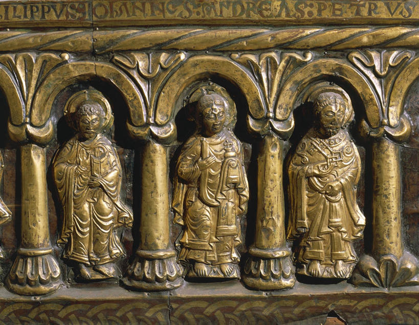 无人,横图,特写,重复,建筑,雕塑,一排,对称,艺术,整齐,装饰,木制,标志,符号,柱子,拱门,历史,标识,黄金,古代,排列,一个,摄影,宗教,单个,考古学,基督教,队列,祭坛,手艺,宗教用品,肌理,性别符号,圣人,美术工艺,圣安德鲁斯,圣彼得,彩图,男性符号