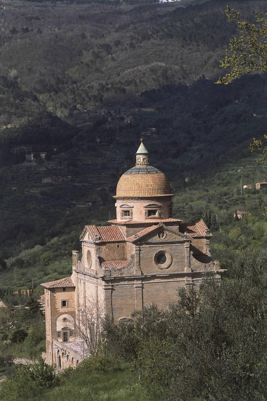 无人,教堂,竖图,俯视,室外,白天,石头,山,峡谷,建筑,意大利,欧洲,石子,山谷,历史,草,树,摄影,宗教,基督教,西欧,圆顶建筑,宗教建筑,岩层,地中海文化,南欧,意大利文化,托斯卡纳区,灵性,石块,岩石,彩图,高角度拍摄,旅行,科尔托纳,时代,过去