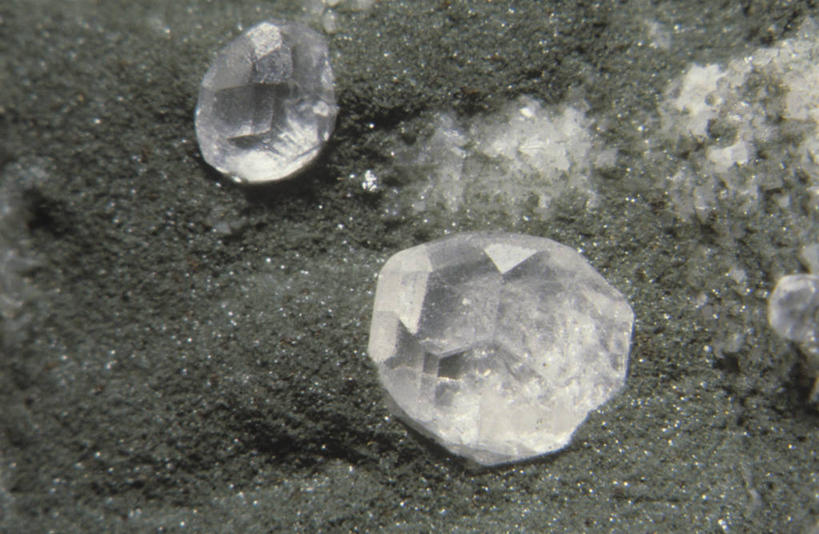 无人,横图,俯视,室内,特写,透明,水晶,两个,摄影,复杂,宝石,纯净,地质学,矿物质,磷灰石,自然地理,岩石,彩图,高角度拍摄,影棚拍摄