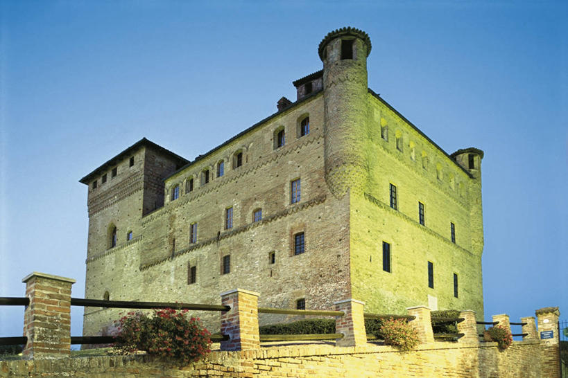 无人,横图,室外,夜晚,建筑,意大利,城堡,围墙,历史,黄昏,摄影,照亮,意大利文化,万里无云,古代文明,彩图