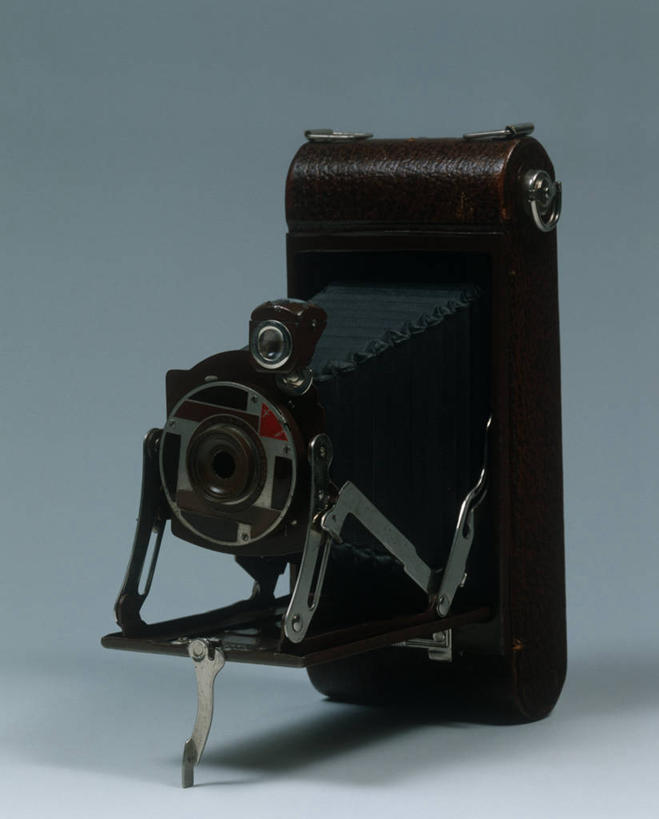 无人,竖图,室内,技术,相机,英国,灰色背景,古典,历史,一个,灰色,摄影,单个,古董,北欧,摄影器材,彩图,影棚拍摄