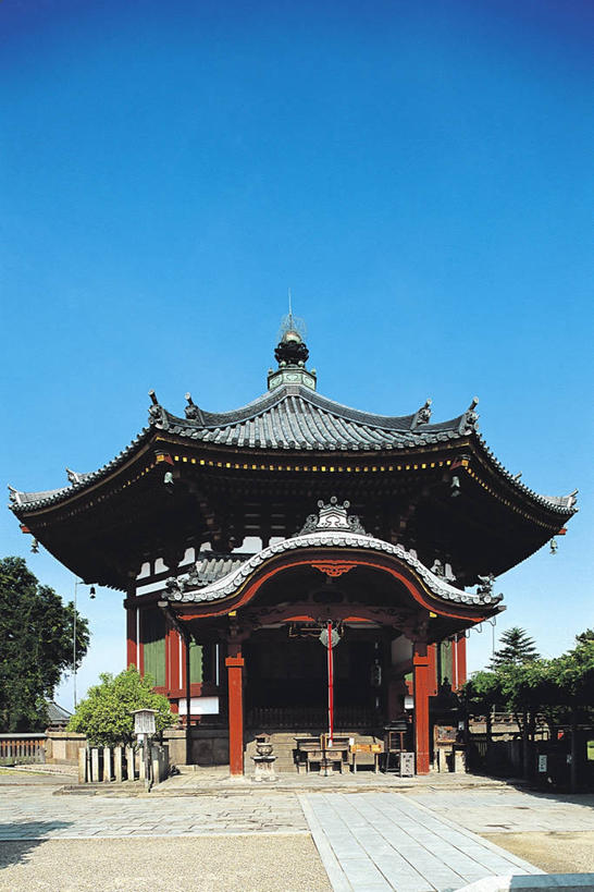 无人,竖图,室外,白天,建筑,奈良县,日本,亚洲,日本文化,历史,天空,地标建筑,摄影,宗教建筑,东亚,本州,万里无云,本州岛,日本国,近畿地方,近畿,彩图,旅行