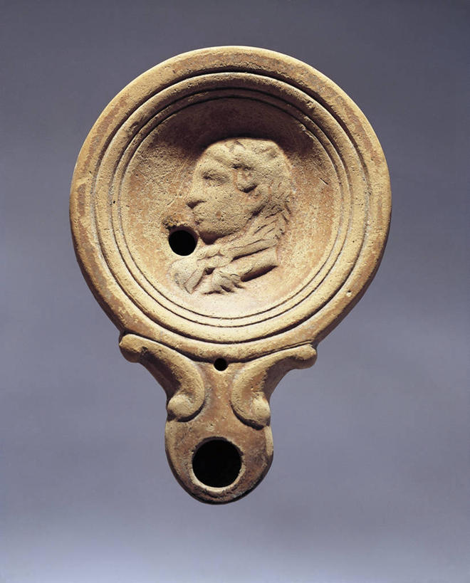 无人,竖图,灰色背景,神话,标志,符号,陶瓷制品,标识,古罗马,古代,一个,灰色,摄影,宗教,单个,油灯,大力神,性别符号,古代文明,美术工艺,彩图,影棚拍摄,浅浮雕,男性符号,过去