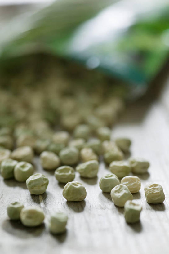 无人,竖图,室内,特写,白天,留白,美景,植物,桌子,蔬菜,静物,木制,景观,园艺,豌豆,种子,凌乱,饮食,自然,春天,景色,摄影,生长,小包,自然风光,柔焦,豌豆系,开端,大蒜,彩图,全画面,全框架,全帧,全画幅,对焦