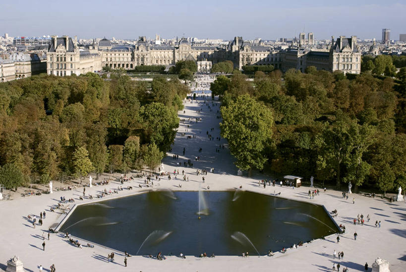 无人,家,横图,俯视,航拍,室外,白天,旅游,度假,名胜古迹,树林,水,植物,标志建筑,地标,建筑,喷泉,法国,巴黎,欧洲,阴影,飞溅,遗迹,溅,光线,液体,影子,房屋,屋子,景观,水滴,公寓,卢浮宫,首都,古迹,文化,文物,娱乐,建设,古建筑,洋房,楼房,住宅,水珠,树,树木,蓝色,绿色,蓝天,天空,阳光,自然,天,品味,享受,休闲,旅游胜地,放松,生长,晴朗,成长,西欧,鸟瞰,喷洒,法兰西,水景,古文明,万里无云,法兰西共和国,杜乐丽花园,美观,法兰西第五共和国,罗浮宫博物馆,法兰西岛,法兰西岛大区,设计,晴空,晴空万里,彩图,高角度拍摄,房子,巴黎省,巴黎市,杜伊勒里公园