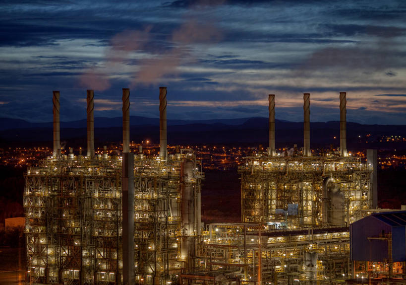 无人,横图,室外,夜晚,化工厂,烟囱,城市,建筑,英国,云,天空,烟,工业,摄影,照亮,彩图