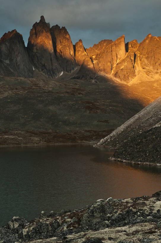 无人,竖图,室外,白天,湖,山,日光,加拿大,风景,天空,自然,摄影,宁静,育空地区,地质学,彩图