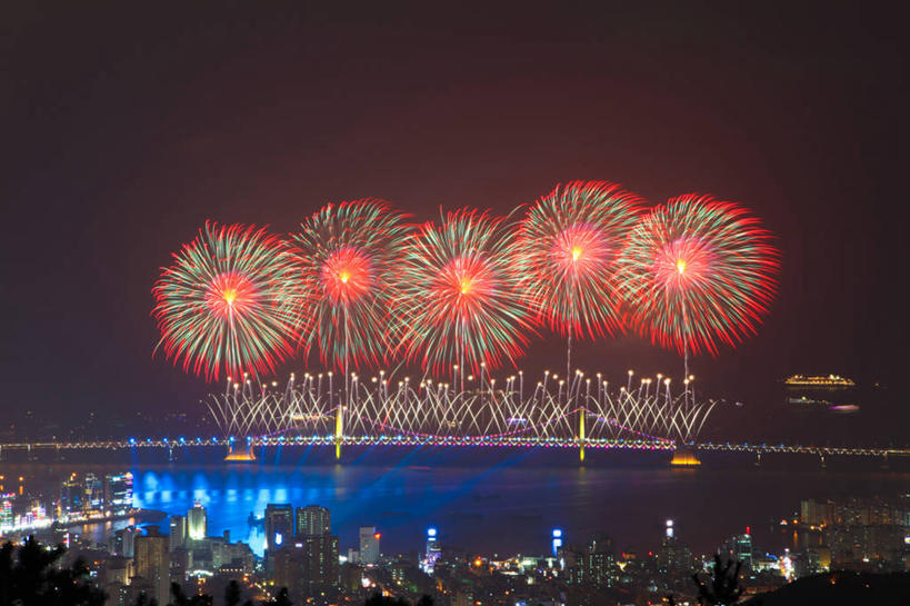 无人,横图,室外,夜晚,长时间曝光,度假,爆炸,海洋,美景,水,城市风光,城市,釜山,韩国,庆祝,景观,娱乐,焰火,享受,休闲,景色,放松,摄影,照亮,彩图,传统节日