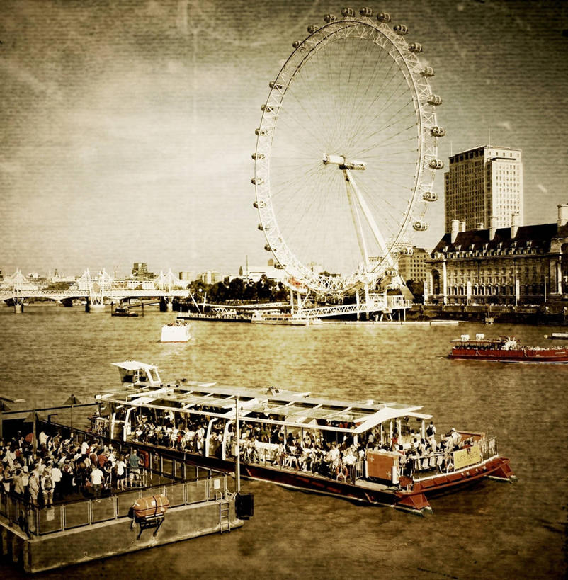 竖图,室外,白天,城市,建筑,英国,纹路,纹理,首都,许多人,伦敦眼,泰晤士河,天空,地标建筑,一群人,运输,摄影,观光船,英国文化,大转轮,肌理,彩图