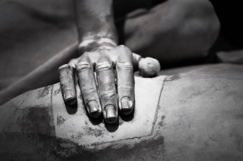 手,无人,横图,黑白,室外,特写,马赛,法国,标志,雕像,符号,标识,人体,摄影,部分,性别符号,美术工艺,男性符号