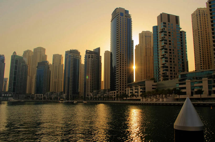 无人,码头,横图,室外,度假,美景,日落,城市风光,城市,港口,建筑,摩天大楼,日光,反射,景观,娱乐,现代,天空,享受,休闲,景色,放松,摄影,阿拉伯联合酋长国,迪拜,波斯湾,发展,游艇码头,死水,迪拜码头,彩图,摆渡口,埠头,渡口,渡头,港湾,海港,货运码头,口岸,商港