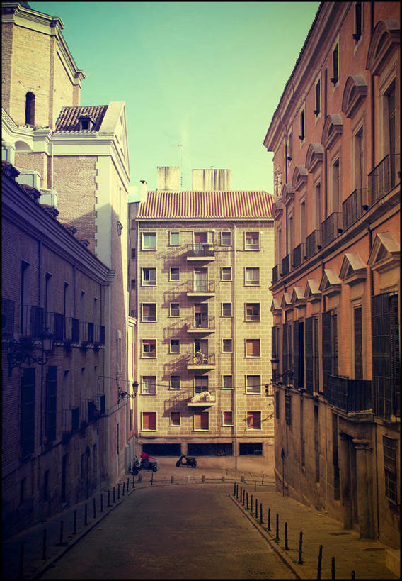 无人,竖图,室外,白天,城市,建筑,街道,西班牙,小路,首都,马德里,运输,摄影,马德里省,伊比利亚半岛,旅行