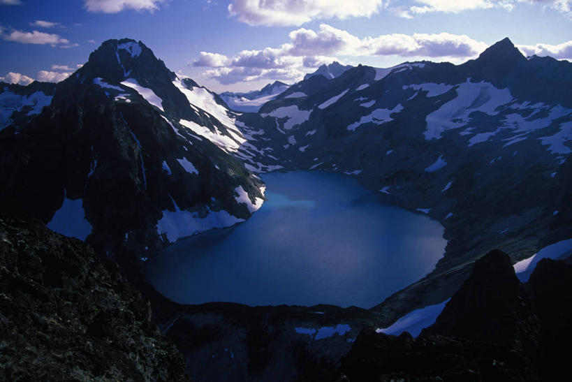 无人,横图,室外,白天,湖,美景,山,山脉,雪山,植物,华盛顿,美国,景观,山顶,山峰,云,冬天,草药,药草,山峦,中药,风景,天空,自然,群山,景色,摄影,宁静,环境,北美,北美洲,自然风光,美洲,药材,中草药,华盛顿州,中药材,本草,常绿之州,常青州,北亚美利加洲,亚美利加洲,喀斯喀特山脉,北喀斯喀特山国家公园,北卡斯卡德山国家公园,北喀斯开国家公园,北瀑布国家公园,白根子,牛肚根,沙参儿,山菜根,山马踏菜根,土参,银柴胡,银胡,美利坚合众国