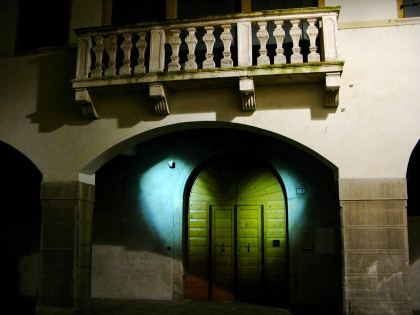 无人,栏杆,横图,室外,夜晚,门,阳台,城市,建筑,意大利,光,拱门,摄影,照明设备,南欧,帕多瓦