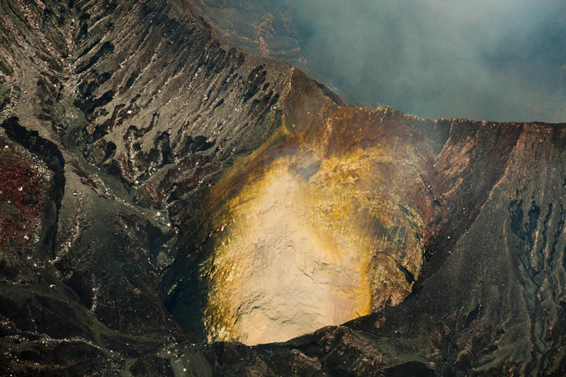 无人,横图,俯视,室外,白天,火山,美景,瓦努阿图,火山口,景观,风景,自然,景色,摄影,宁静,自然风光,美拉尼西亚,硫磺,活火山,彩图,高角度拍摄