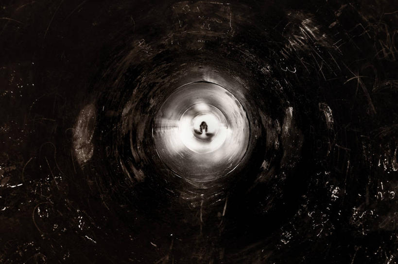 西方人,成年人,中年人,老年人,头,一个人,横图,室内,神秘,葡萄牙,欧洲,欧洲人,仅一个女性,仅一个人,生锈,隧道,首都,里斯本,仅一个中年女性,幻想,人体,摄影,腐蚀,侵蚀,里斯本区,南欧,梦想,伊比利亚半岛,葡萄牙共和国,腐化,锈迹斑斑,女人,女性,中年女性,白种人,头部,彩图,苦尽甘来