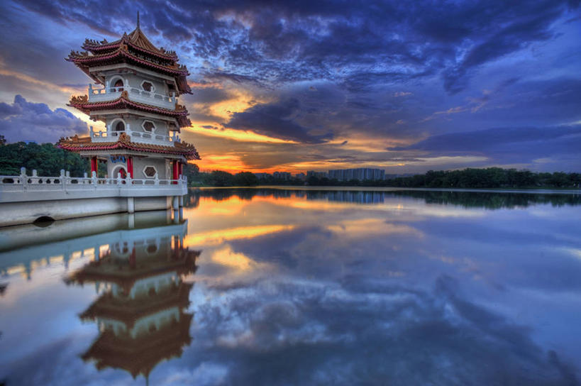 无人,横图,室外,湖,日落,建筑,新加坡,反射,庭院,地平线,河岸,院子,宝塔,摄影,宁静,中国文化,彩图,旅行,高动态范围成像