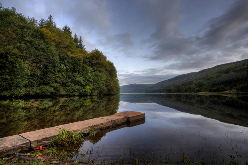 无人,横图,室外,白天,湖,森林,英国,反射,地平线,地形,辽阔,地面,广阔,摄影,宁静,一望无际,延伸,天地相交,无边无际,一马平川,彩图,布雷肯