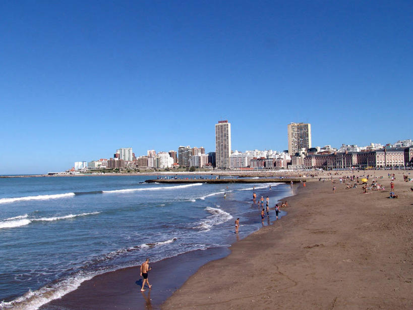 横图,室外,白天,度假,海洋,水,建筑,阿根廷,地形,海岸线,风景,波浪,南美,摄影,宁静,拉丁美洲,海景,万里无云,布宜诺斯艾利斯,潮汐,海滩,彩图,马德普拉塔