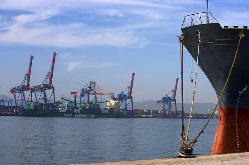 无人,码头,横图,室外,白天,技术,海洋,水,港口,建筑,巴西,停靠,设备,施工,天空,绳子,交通工具,机械,起重机,南美,工业,运输,摄影,停止,工程,货运,停泊,载具,货船,暂停,停滞,系船柱,圣保罗,桑托斯,工作车,施工车,彩图,摆渡口,埠头,渡口,渡头,港湾,海港,货运码头,口岸,商港,海上运输