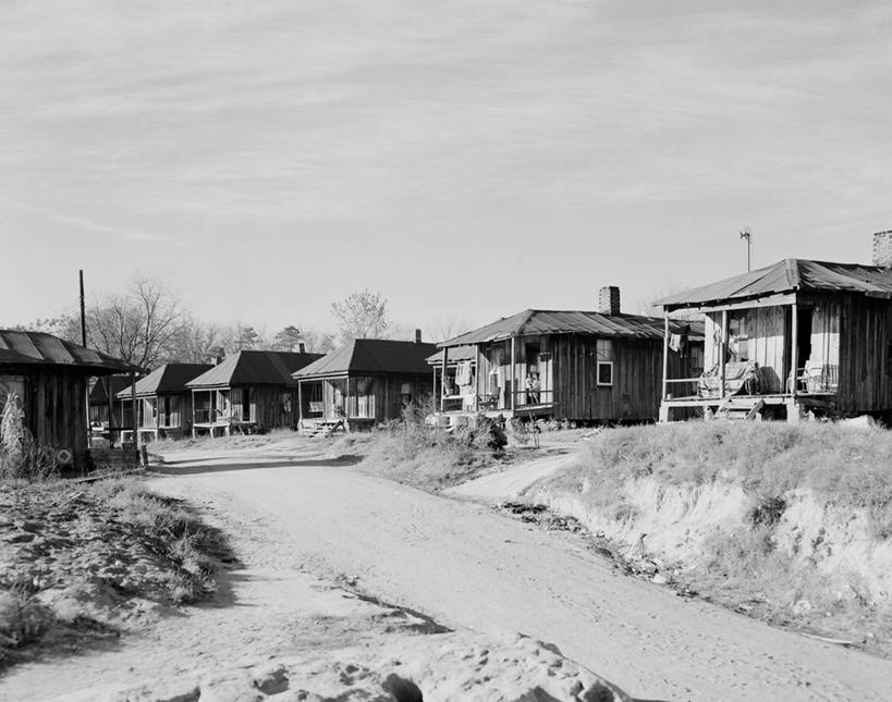 无人,横图,黑白,室外,白天,城市,日光,美国,一排,整齐,古典,历史,排列,摄影,宁静,队列,阿拉巴马州