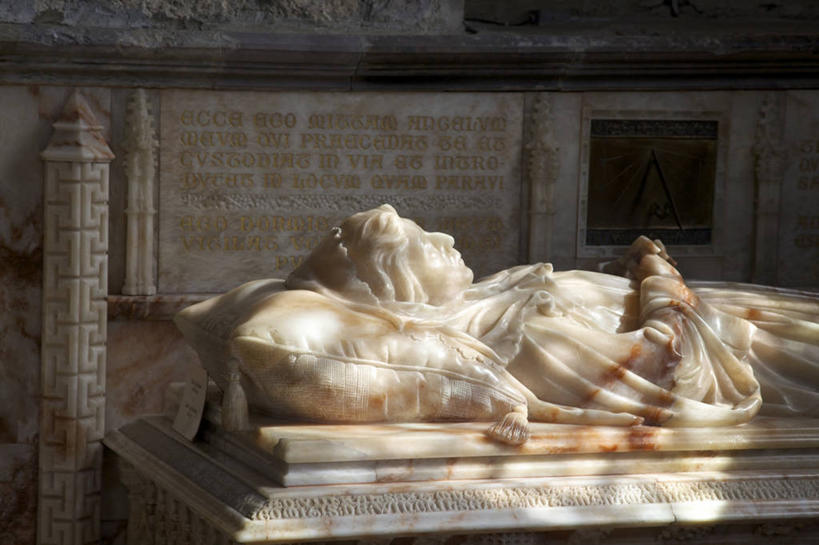 无人,横图,插画,室内,白天,数码,科技,雕塑,英国,阴影,艺术,网络,大理石,高光,几何,计算机图形,合成,图画,画,死亡,电脑合成图,数码合成图,坟墓,合成图,手艺,威尔士,漫画,石棺,写实,具体,具象,美术工艺,梅德斯通,彭布罗克郡,彩图