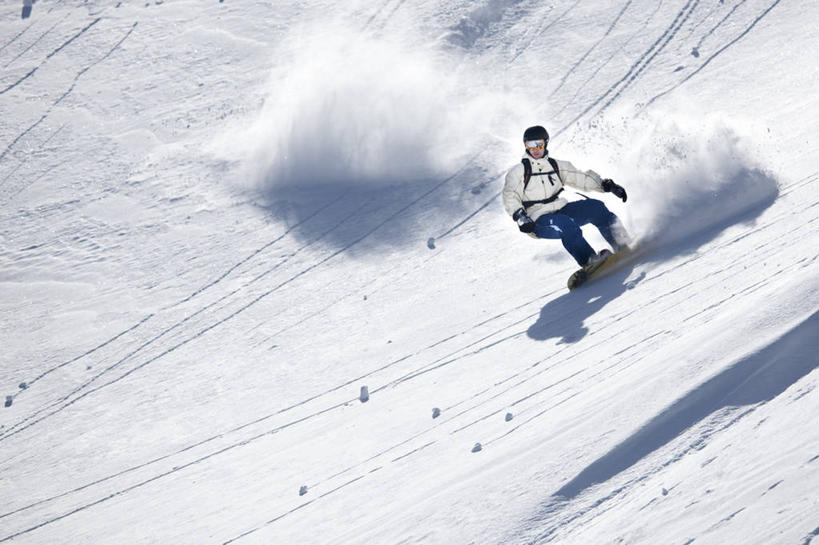 一个人,横图,室外,运动,雪,印度,亚洲,头饰,安全帽,摄影,活动,滑雪板,南亚,喜马拉雅山脉,印度共和国,克什米尔,滑雪运动,查谟.克什米尔,查谟.克什米尔邦,彩图,旅行,喀什米尔,克什米尔地区