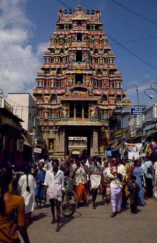 寺庙,竖图,室外,城市,建筑,印度,庭院,围栏,市场,摄影,宗教,宗教建筑,忙碌,朝圣节,印度文化,印度教,泰米尔纳德邦,毗湿奴,神父,彩图,朝拜者