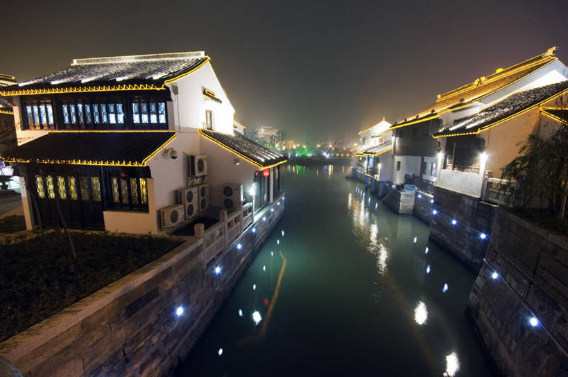 无人,横图,室外,夜晚,旅游,水,建筑,亚洲,反射,房屋,光,城镇,苏州,黄昏,摄影,照亮,住房,江苏省,彩图,旅行,传统文化,美人