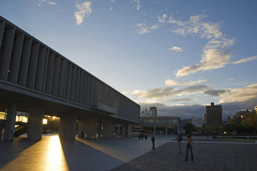 无人,博物馆,横图,烹饪,日落,城市,建筑,广岛县,日本,亚洲,日本文化,料理,食品,历史,现代,菜肴,美食,食物,黄昏,摄影,佳肴,纪念,留念,保护,照亮,剪影,怀念,东亚,本州,广岛和平纪念公园,彩图,传统文化,联合国教科文组织