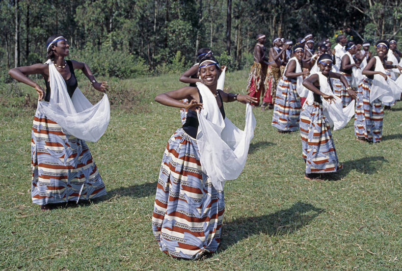 成年人,横图,非洲,卢旺达,表演,表演者,衣服,摄影,草裙,女人,舞者,彩图,传统服装,舞蹈,传统文化
