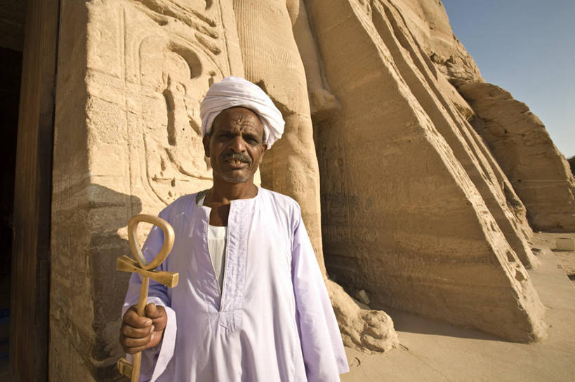成年人,一个人,横图,城市,非洲,埃及,仅一个男性,雕像,摄影,考古学,中东,肖像,北非,首府,埃及文化,阿拉伯埃及共和国,金字塔之国,棉花之国,阿斯旺,阿斯旺省,阿非利加洲,哈索尔神庙,男人,彩图