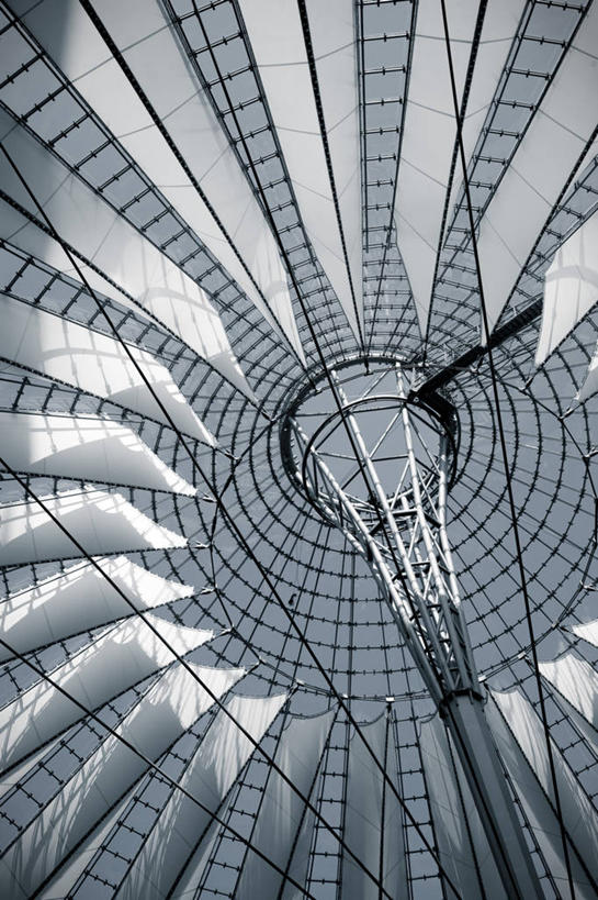 无人,广场,竖图,黑白,室外,白天,旅游,城市,建筑,德国,欧洲,首都,柏林,波茨坦广场,摄影,西欧,全画面,全框架,全帧,旅行,全画幅,索尼中心