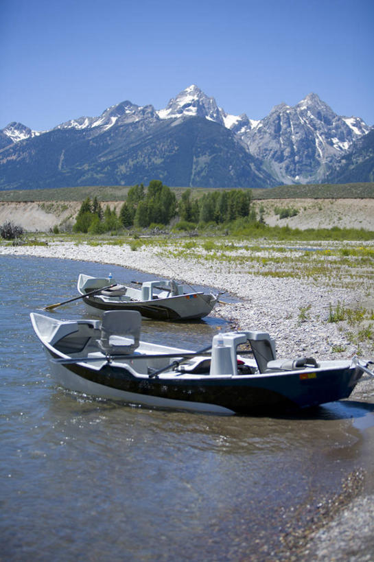 无人,竖图,室外,白天,河流,山,水,雪山,船,美国,渔船,风景,运输,摄影,怀俄明,蛇河,杰克逊霍尔,彩图,对焦