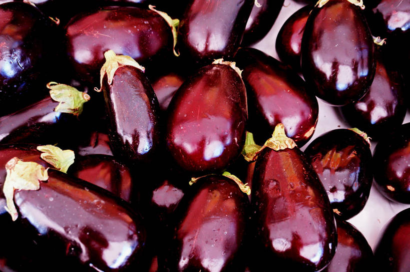 无人,横图,室外,特写,白天,背景,购物,消费,茄子,蔬菜,意大利,集市,市场,饮食,零售,金融,摄影,清新,选购,贸易,健康食物,彩图,全画面,全框架,全帧,全画幅