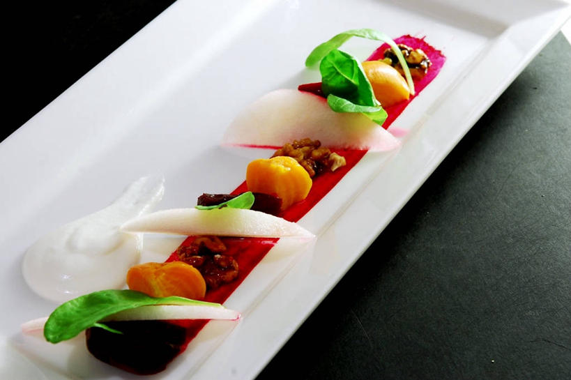 点心,面包,无人,横图,室内,特写,桌子,纽约,美国,切开,沙拉,食品,面点,甜菜,吐司,饮食,食物,糕点,盘子,切,摄影,法式面包,草本,清新,剖面,吐司面包,山羊乳酪,切面,胡桃,野苣,纽约州,根甜菜,红菜头,甜菜根,菾菜,紫菜头,糖萝卜,彩图,多士,听型面包,装饰菜,奶酪酱,亚洲梨