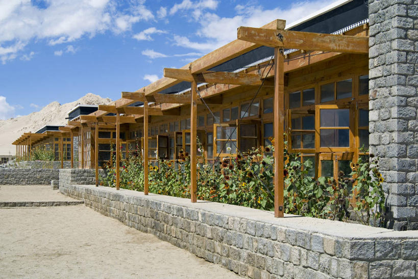 无人,横图,室外,白天,太阳能,印度,亚洲,木制,花坛,云,热,空调,天空,摄影,南亚,环境保护,喜马拉雅山脉,印度共和国,克什米尔,查谟.克什米尔,查谟.克什米尔邦,彩图,喀什米尔,克什米尔地区