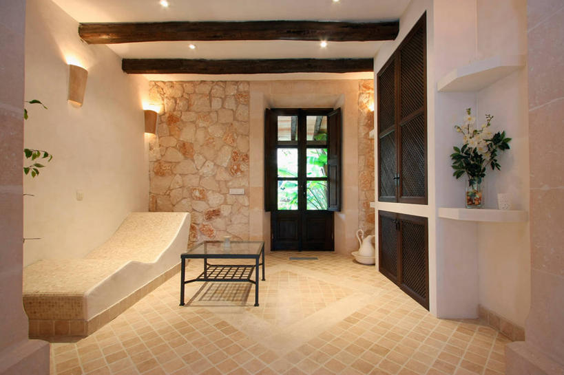 无人,游泳池,家,横图,室内,白天,建筑,日光,西班牙,欧洲,木制,瓷砖,球袋,光,建造,贮藏室