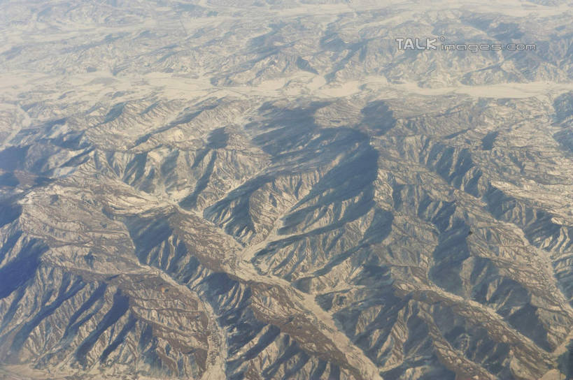 无人,横图,俯视,航拍,室外,白天,旅游,度假,美景,丘陵,山,雪,雾,大雪,中国,亚洲,阴影,朦胧,模糊,光线,影子,积雪,景观,山峰,雪景,冬季,冬天,辽阔,地面,山峦,娱乐,阳光,自然,享受,休闲,广阔,景色,放松,寒冷,迷雾,鸟瞰,自然风光,东亚,吉林,吉林省,中华人民共和国,严寒,东北地区,吉,广大,广宽,空阔,大雾,彩图,高角度拍摄,shlyb1