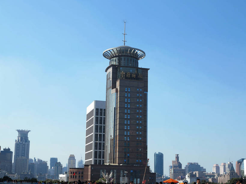 无人,高楼大厦,横图,室外,白天,正面,度假,美景,植物,城市风光,标志建筑,城市,大厦,地标,建筑,摩天大楼,上海,中国,亚洲,阴影,光线,影子,景观,建筑群,娱乐,建设,浦东,树,树木,蓝色,绿色,蓝天,天空,阳光,自然,天,享受,休闲,景色,放松,生长,晴朗,成长,申,金融中心,陆家嘴,陆家嘴金融贸易区,浦东新区,东亚,上海市,海关大厦,万里无云,中华人民共和国,沪,华东地区,晴空,晴空万里,彩图,大楼,高层建筑,高楼,摩天楼,shslj1