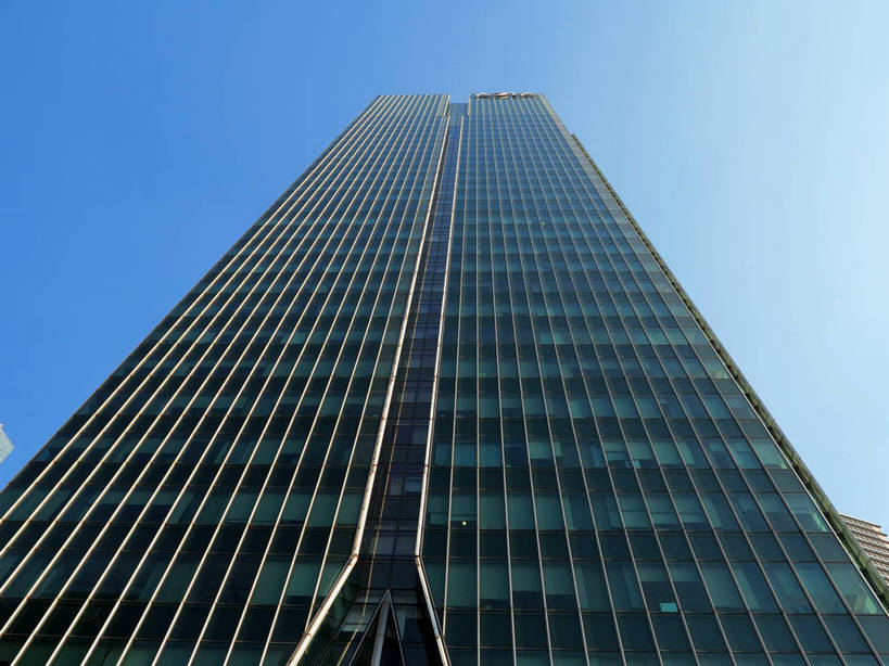 无人,高楼大厦,横图,室外,特写,白天,仰视,旅游,度假,窗户,落地窗,标志建筑,大厦,地标,建筑,摩天大楼,上海,中国,亚洲,一排,一幢,许多,阴影,整齐,并列,并排,光线,影子,很多,娱乐,建设,浦东,玻璃窗,排列,蓝色,蓝天,天空,阳光,天,享受,休闲,旅游胜地,放松,晴朗,申,队列,平行,玻璃幕墙,金融中心,陆家嘴,陆家嘴金融贸易区,浦东新区,东亚,上海市,万里无云,中华人民共和国,沪,华东地区,晴空,晴空万里,彩图,低角度拍摄,大楼,高层建筑,高楼,摩天楼,shslj1,汇亚大厦