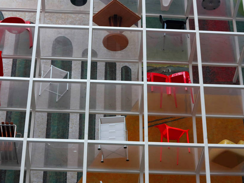 无人,博物馆,横图,室内,白天,仰视,旅游,度假,窗户,桌子,标志建筑,地标,建筑,椅子,上海,中国,亚洲,一排,许多,研究,整齐,很多,教育,置物架,娱乐,建设,玻璃窗,架子,排列,享受,休闲,上海世博馆,世博馆,上海世博会,世博,世博会,旅游胜地,放松,展览,申,队列,欣赏,陈列架,陈列,东亚,世博园,意大利馆,上海市,中华人民共和国,沪,华东地区,搁架,典藏,彩图,低角度拍摄,意大利国家馆,shslj1