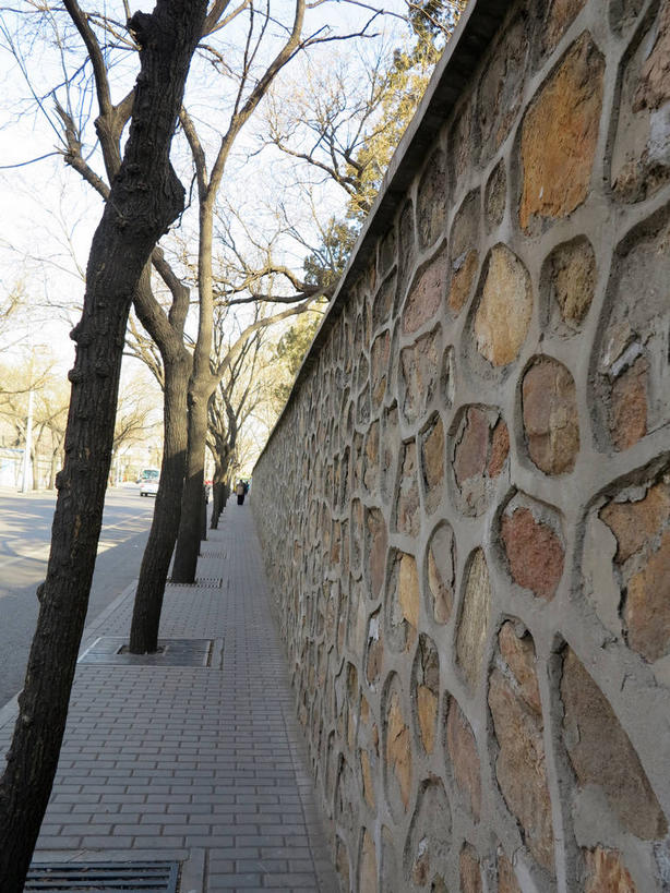 无人,竖图,室外,白天,正面,度假,美景,植物,城市风光,城市,道路,路,公路,北京,中国,亚洲,阴影,光线,纹路,纹理,影子,墙,景观,交通,首都,娱乐,墙壁,墙面,树,树木,蓝色,绿色,蓝天,天空,阳光,自然,天,享受,休闲,景色,放松,生长,晴朗,成长,东亚,海淀区,万里无云,肌理,中华人民共和国,北京市,京,北平,华北地区,晴空,晴空万里,马路,彩图,颐和园路,shslj1