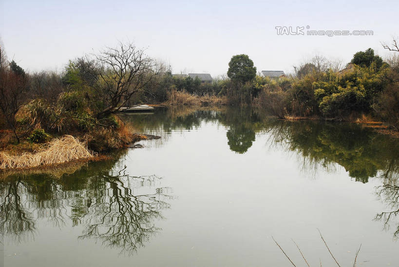 无人,公园,横图,室外,白天,正面,旅游,度假,湖,湖泊,美景,水,植物,芦苇,叶子,中国,亚洲,湖面,景观,水流,水面,乌云,云,阴天,云朵,粽叶,绿叶,枝条,云彩,娱乐,浙江,树,树木,树枝,浙江省,绿色,天空,自然,湖水,天,享受,休闲,嫩叶,景色,放松,生长,成长,杭州,西溪,昏暗,阴沉,自然风光,东亚,杭州市,中华人民共和国,华东地区,省会,浙,箬叶,芦苇叶,虬枝,枝杈,西湖区,叶,叶片,彩图,西溪国家湿地公园,杭州之肺,杭州西溪国家湿地公园,shwf1