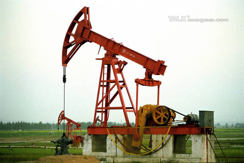 无人,横图,室外,白天,正面,旅游,度假,技术,草地,草原,美景,植物,建筑,中国,亚洲,阴影,光线,影子,景观,旷野,娱乐,设备,草,施工,蓝色,绿色,蓝天,天空,阳光,自然,天,享受,休闲,机械,起重机,景色,放松,蒙,晴朗,工程,自然风光,原野,东亚,内蒙古,锡林郭勒草原,万里无云,中华人民共和国,华北地区,锡盟,锡林郭勒盟,内蒙古自治区,晴空,晴空万里,彩图,shzwj1